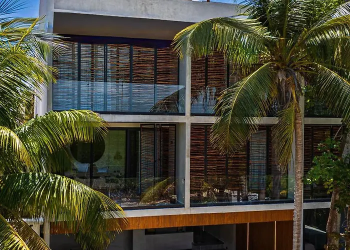 Luxury Beachfront 3br
