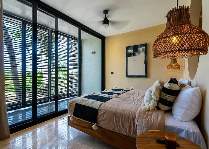 Luxury Beachfront 3br Tulum