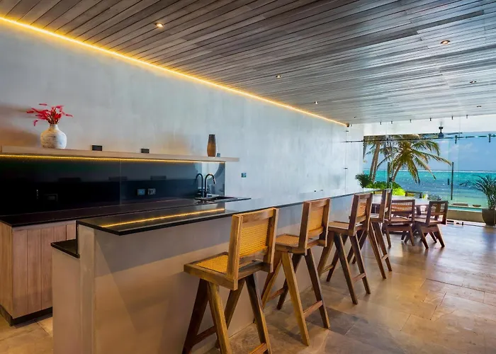 Luxury Beachfront 3br