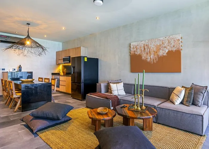 Luxury Beachfront 3br Apartment *