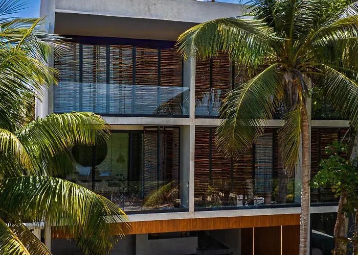 Apartment Luxury Beachfront 3br