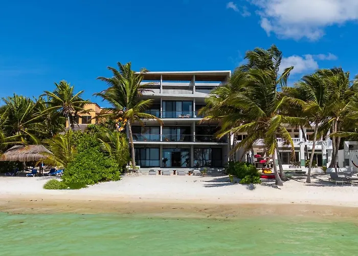 Luxury Beachfront 3br Apartment