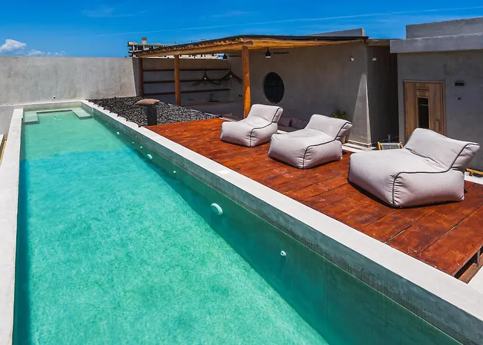 Luxury Beachfront 3br *