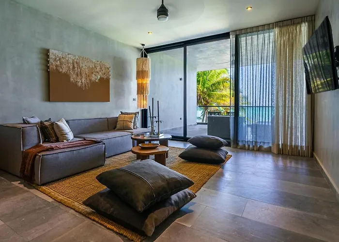 Luxury Beachfront 3br Tulum