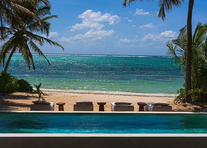 Luxury Beachfront 3br Apartment *